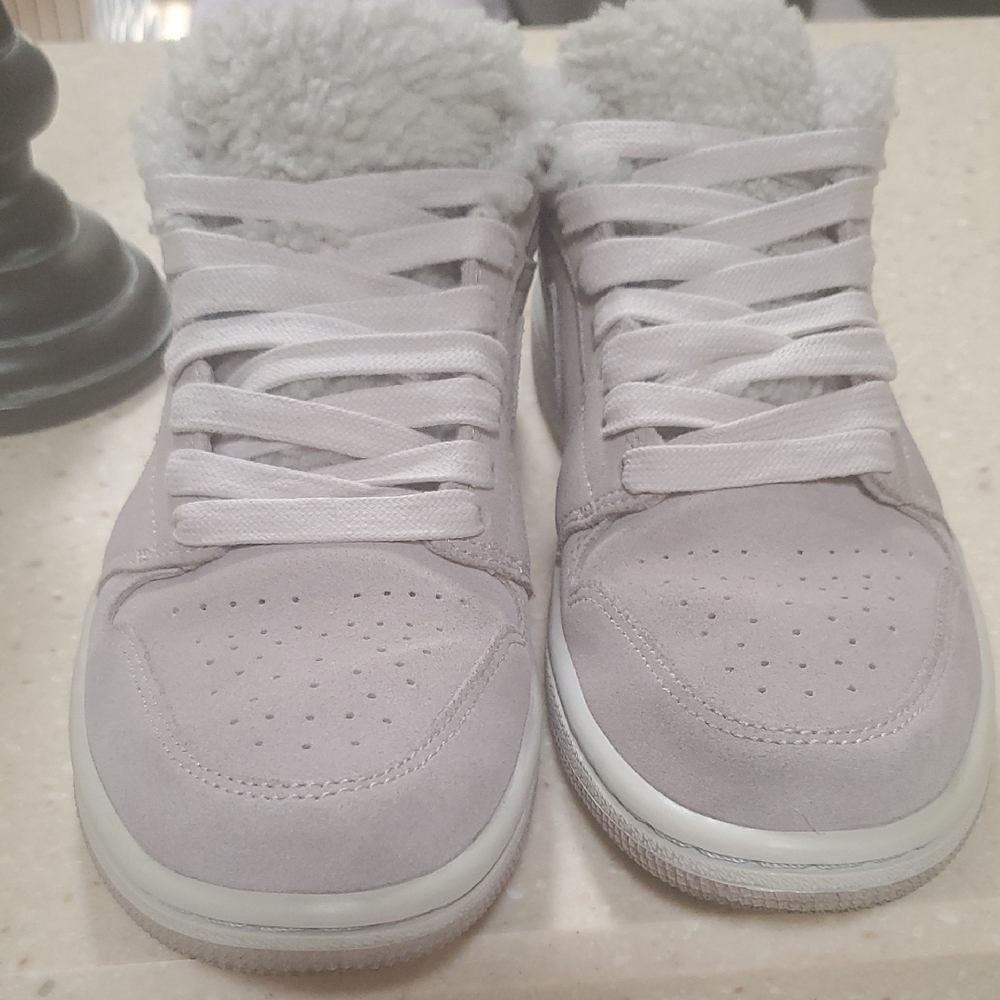 AIR JORDAN 1 Low SE Sherpa Fleece